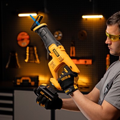 Пила сабельная аккумуляторная CRC-115-0, 18В Li-Ion Denzel