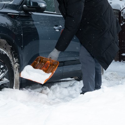 Лопата для уборки снега, поликарбонат, 270х360х840 мм, стальной черенок, усиленная Сибртех Лопата для уборки снега, поликарбонат, 270х360х840 мм, стальной черенок, усиленная Сибртех