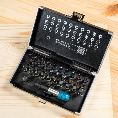 Набор бит, магнитный адаптер, сталь S2, пластиковый кейс, 32 предмета Gross Набор бит, магнитный адаптер, сталь S2, пластиковый кейс, 32 предмета Gross