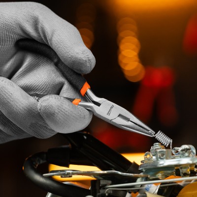 Длинногубцы прямые Mini, 130 мм, никелированные, авторазжим Sparta Длинногубцы прямые Mini, 130 мм, никелированные, авторазжим Sparta