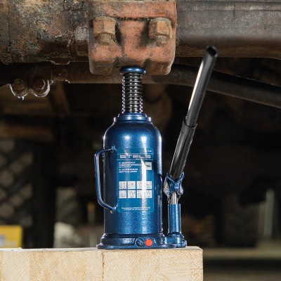 Домкрат гидравлический бутылочный, 16 т, h подъема 227-457 мм Stels Домкрат гидравлический бутылочный, 16 т, h подъема 227-457 мм Stels