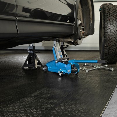 Домкрат гидравлический подкатной, 2 т, h подъема 140-340 мм Stels Домкрат гидравлический подкатной, 2 т, h подъема 140-340 мм Stels