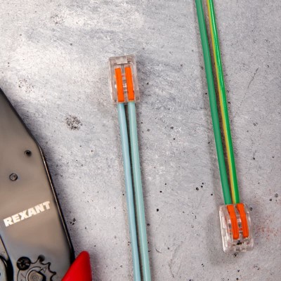 Универсальная клемма СМК 222-412, 2-проводная прозрачная 0,08-2,5/4 мм² (блистер 10 шт/уп) REXANT Универсальная клемма СМК 222-412, 2-проводная прозрачная 0,08-2,5/4 мм² (блистер 10 шт/уп) REXANT