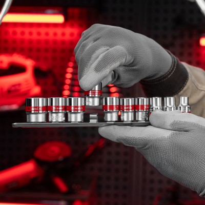 Набор универсальных торцевых головок 3/8", Spline, CrV, 8-19мм, 10 штук Matrix Набор универсальных торцевых головок 3/8", Spline, CrV, 8-19мм, 10 штук Matrix