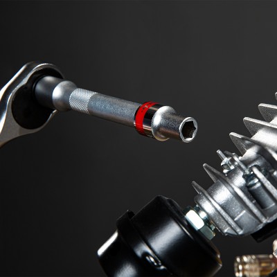 Головка торцевая, 15 мм, шестигранная, CrV, под квадрат 1/2, хромированная Matrix Головка торцевая, 15 мм, шестигранная, CrV, под квадрат 1/2, хромированная Matrix