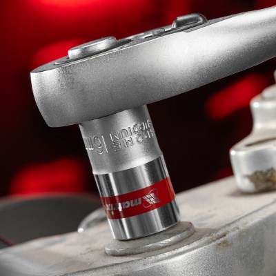 Головка торцевая, 16 мм, шестигранная, CrV, под квадрат 1/2, хромированная Matrix