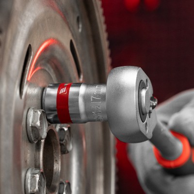 Головка торцевая, 17 мм, шестигранная, CrV, под квадрат 1/2, хромированная Matrix