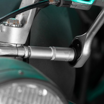 Головка торцевая удлиненная, 13 мм, шестигранная, CrV, под квадрат 1/2 Stels Головка торцевая удлиненная, 13 мм, шестигранная, CrV, под квадрат 1/2 Stels