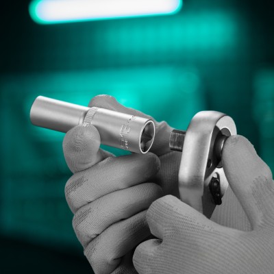 Головка торцевая удлиненная, 13 мм, шестигранная, CrV, под квадрат 1/2 Stels Головка торцевая удлиненная, 13 мм, шестигранная, CrV, под квадрат 1/2 Stels