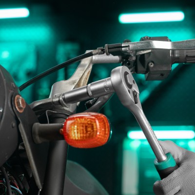 Головка торцевая удлиненная, 13 мм, шестигранная, CrV, под квадрат 1/2 Stels Головка торцевая удлиненная, 13 мм, шестигранная, CrV, под квадрат 1/2 Stels