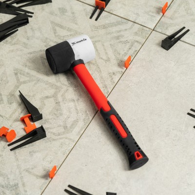 Киянка резиновая, 225 г, черно-белая резина, фибергласовая рукоятка Matrix