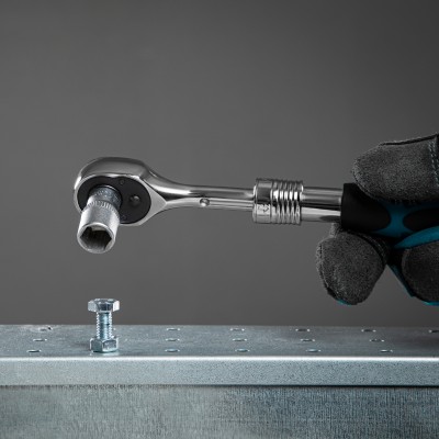 Ключ-трещотка телескопический 1/4", 150-200 мм, CrV, 72 зуба, с быстрым сбросом, хром Gross Ключ-трещотка телескопический 1/4", 150-200 мм, CrV, 72 зуба, с быстрым сбросом, хром Gross