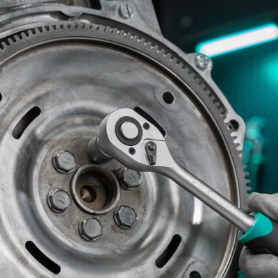 Ключ-трещотка 1/2", CrV, 72 зуба, с быстрым сбросом, матовый хром Stels