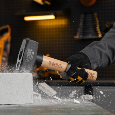 Кувалда, 2000 г, кованая головка, буковая рукоятка Denzel