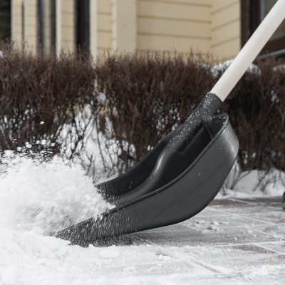 Лопата для уборки снега пластиковая, 360 х 405 х 1550 мм, деревянный черенок в/с, Сибртех