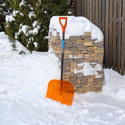 Лопата для уборки снега поликарбонат, 465х410х1390 мм, стальной черенок, усиленная Сибртех Лопата для уборки снега поликарбонат, 465х410х1390 мм, стальной черенок, усиленная Сибртех