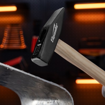 Молоток слесарный, 600 г, квадратный боек, деревянная рукоятка Sparta Молоток слесарный, 600 г, квадратный боек, деревянная рукоятка Sparta