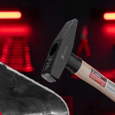 Молоток слесарный, 500 г, квадратный боек, деревянная рукоятка Matrix Молоток слесарный, 500 г, квадратный боек, деревянная рукоятка Matrix