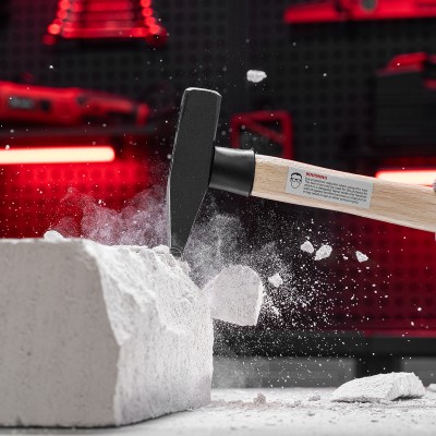 Молоток слесарный, 500 г, квадратный боек, деревянная рукоятка Matrix Молоток слесарный, 500 г, квадратный боек, деревянная рукоятка Matrix