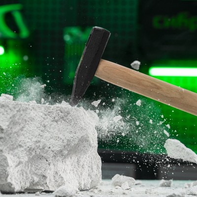 Молоток слесарный 300 г, квадратный боек, деревянная рукоятка Сибртех Молоток слесарный 300 г, квадратный боек, деревянная рукоятка Сибртех