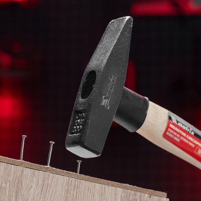 Молоток слесарный, 200 г, квадратный боек, деревянная рукоятка Matrix Молоток слесарный, 200 г, квадратный боек, деревянная рукоятка Matrix