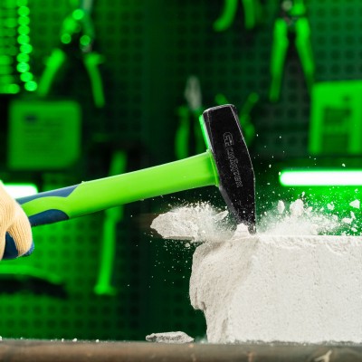 Молоток слесарный, 800 г, фибергласовая обрезиненная рукоятка Сибртех