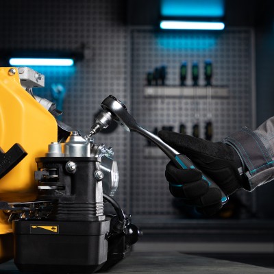 Набор торцевых головок, трещотка 120 зубьев, 1/2", 1/4", CrV, 41 предмет Gross Набор торцевых головок, трещотка 120 зубьев, 1/2", 1/4", CrV, 41 предмет Gross