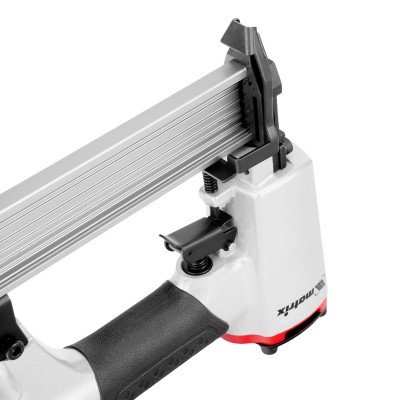 Нейлер пневматический для гвоздей от 10 до 32 мм Matrix