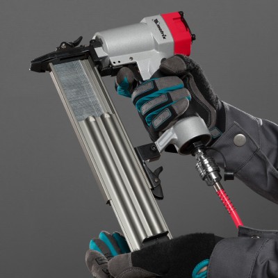 Нейлер пневматический для гвоздей от 10 до 50 мм Matrix Нейлер пневматический для гвоздей от 10 до 50 мм Matrix