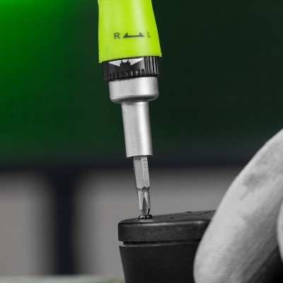 Отвертка реверсивная для точных работ с набором бит и торцевых головок, 32 предмета, CrV Сибртех Отвертка реверсивная для точных работ с набором бит и торцевых головок, 32 предмета, CrV Сибртех