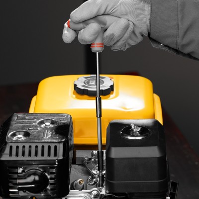 Отвертка с Т-образной эргономичной ручкой и набором насадок, 36 шт, CrV, пластиковый бокс Matrix Отвертка с Т-образной эргономичной ручкой и набором насадок, 36 шт, CrV, пластиковый бокс Matrix