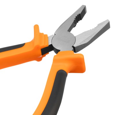 Плоскогубцы комбинированные Comfort, 180 мм, шлифованные, двухкомпонентные рукоятки Sparta Плоскогубцы комбинированные Comfort, 180 мм, шлифованные, двухкомпонентные рукоятки Sparta