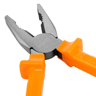 Плоскогубцы Classic, 180 мм, шлифованные, пластмассовые рукоятки Sparta Плоскогубцы Classic, 180 мм, шлифованные, пластмассовые рукоятки Sparta