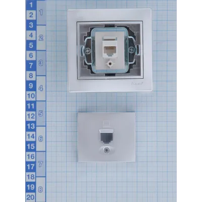 MIRA Розетка компьютерная RJ45Cat 5e серебро