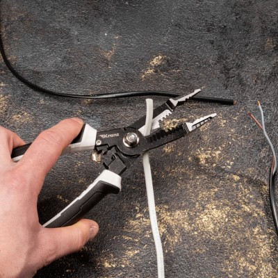 Плоскогубцы профессиональные многофункциональные 200мм KRANZ Плоскогубцы профессиональные многофункциональные 200мм KRANZ