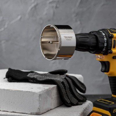 Коронка алмазная 70мм по керамограниту с центровочным сверлом KRANZ Коронка алмазная 70мм по керамограниту с центровочным сверлом KRANZ