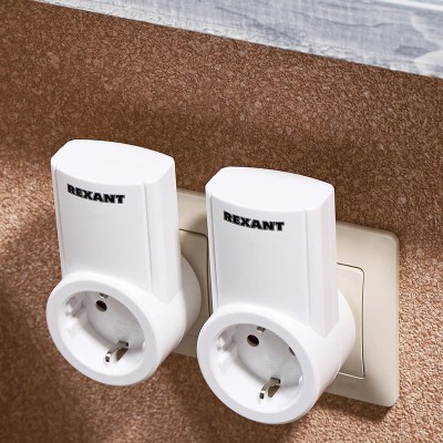 Радиоуправляемая розетка c пультом RX-002 (один пульт, две розетки) 10А/30м REXANT Радиоуправляемая розетка c пультом RX-002 (один пульт, две розетки) 10А/30м REXANT