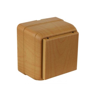 Розетка 1-ая (открытая, с/з, с крышкой) дуб, BRON, MUTLUSAN