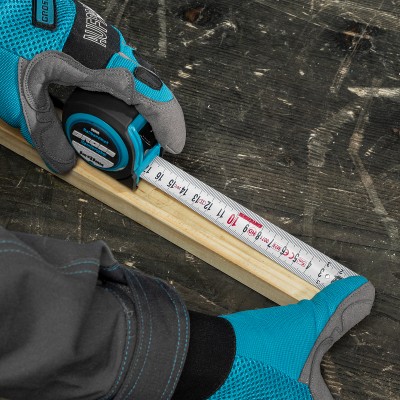 Рулетка Komfortabel 5 м х 25 мм,обрезиненный корпус Gross Рулетка Komfortabel 5 м х 25 мм,обрезиненный корпус Gross