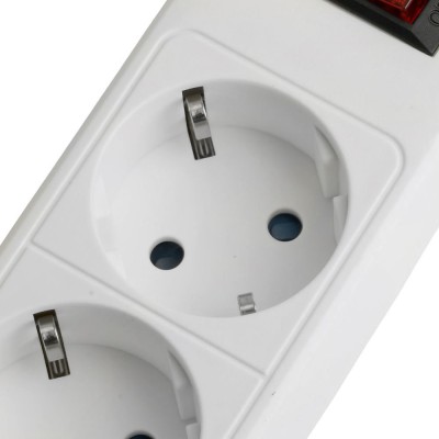 HM20-41-03 Сетевой фильтр 4-местный с/з 3x1мм2, 3 м, 230В, 13А, серия Optima, белый