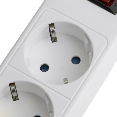 HM20-31-02 Сетевой фильтр 3-местный с/з 3x1мм2, 1,8 м, 230В, 13А, серия Optima, белый HM20-31-02 Сетевой фильтр 3-местный с/з 3x1мм2, 1,8 м, 230В, 13А, серия Optima, белый