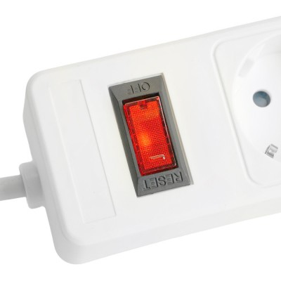 HM20-61-05 Сетевой фильтр 6-местный с/з 3x1мм2, 5 м, 230В, 13А, серия Optima, белый HM20-61-05 Сетевой фильтр 6-местный с/з 3x1мм2, 5 м, 230В, 13А, серия Optima, белый