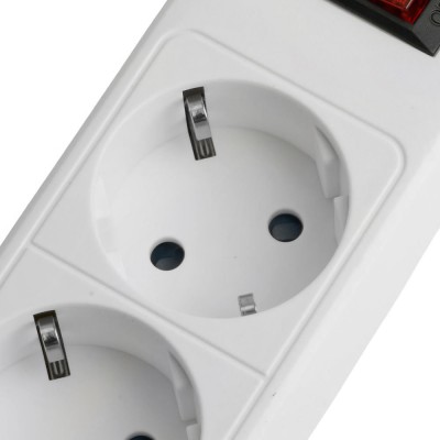 HM20-61-03 Сетевой фильтр 6-местный с/з 3x1мм2, 3 м, 230В, 13А, серия Optima, белый