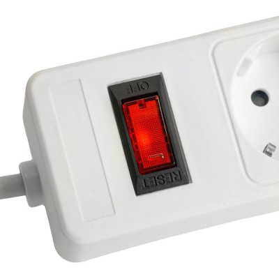 HM20-61-03 Сетевой фильтр 6-местный с/з 3x1мм2, 3 м, 230В, 13А, серия Optima, белый