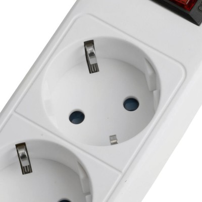 HM20-41-05 Сетевой фильтр 4-местный с/з 3x1мм2, 5 м, 230В, 13А, серия Optima, белый