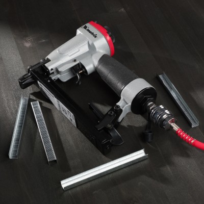 Степлер пневматический для прямоугольных скоб от 6 до 13 мм Matrix Степлер пневматический для прямоугольных скоб от 6 до 13 мм Matrix