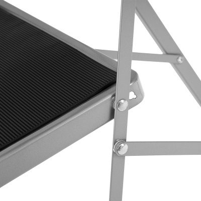 Стремянка стальная, 4 широкие ступени 20х30 см с полимерным покрытием Сибртех Стремянка стальная, 4 широкие ступени 20х30 см с полимерным покрытием Сибртех