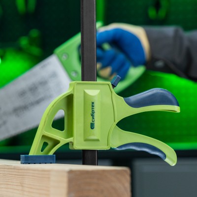 Струбцина F-образная, быстрозажимная, 600 х 70 х 820 мм, пластиковый корпус, фиксатор, двухкомпонентная рукоятка Сибртех