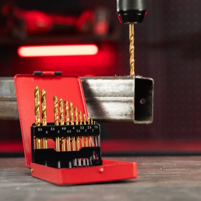 Набор нитридтитан. сверл по металлу, 1.5-6.5 мм (через 0.5 мм+3.2мм 4.8 мм) НSS 13 шт Matrix Набор нитридтитан. сверл по металлу, 1.5-6.5 мм (через 0.5 мм+3.2мм 4.8 мм) НSS 13 шт Matrix