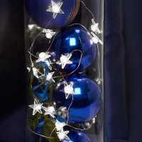 Гирлянда линейная Feron CL572 Звездочки, статичная, 4,5м USB 5000K , прозрачный шнур Гирлянда линейная Feron CL572 Звездочки, статичная, 4,5м USB 5000K , прозрачный шнур